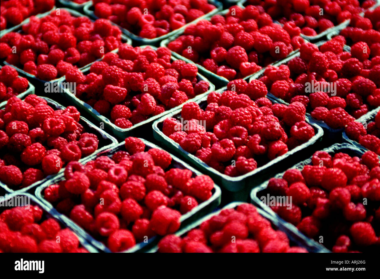 Fruit boxes hi-res stock photography and images - Alamy