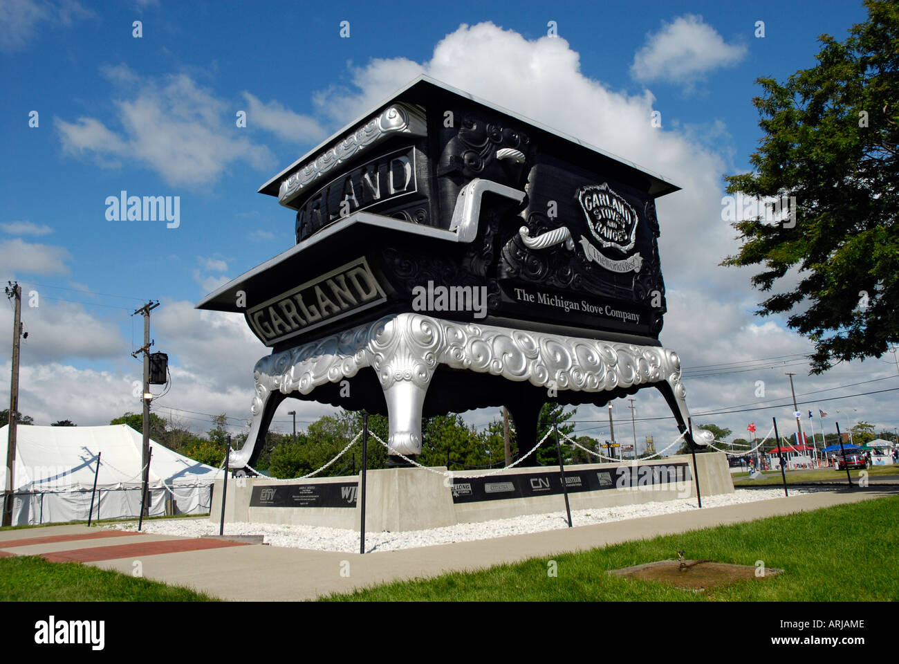 The largest antique historic cooking stove Michigan State Fair Held at