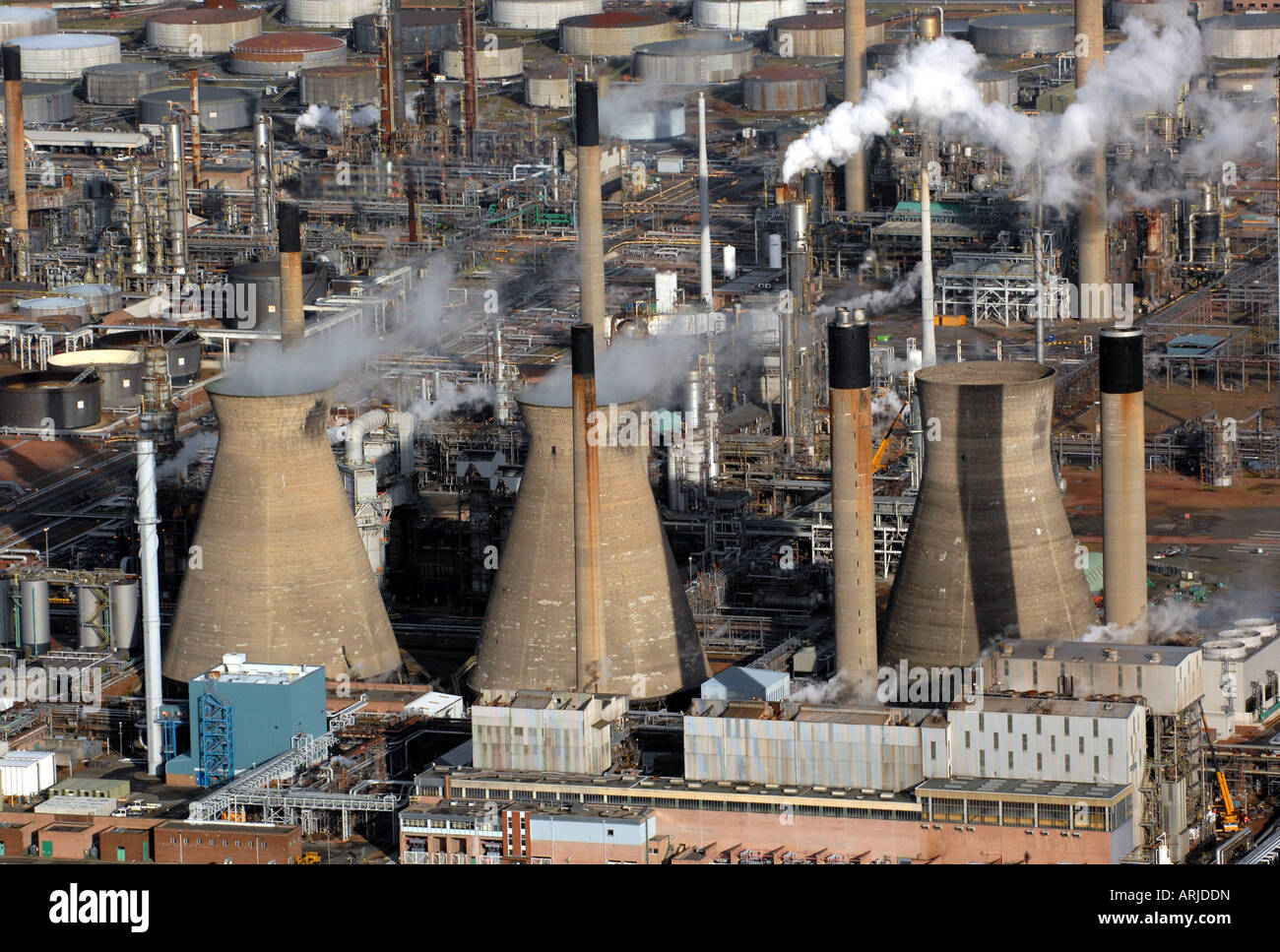 AERIAL PHOTOGRAPH OF GRANGEMOUTH OIL REFINERY COOLING TOWERS NEAR