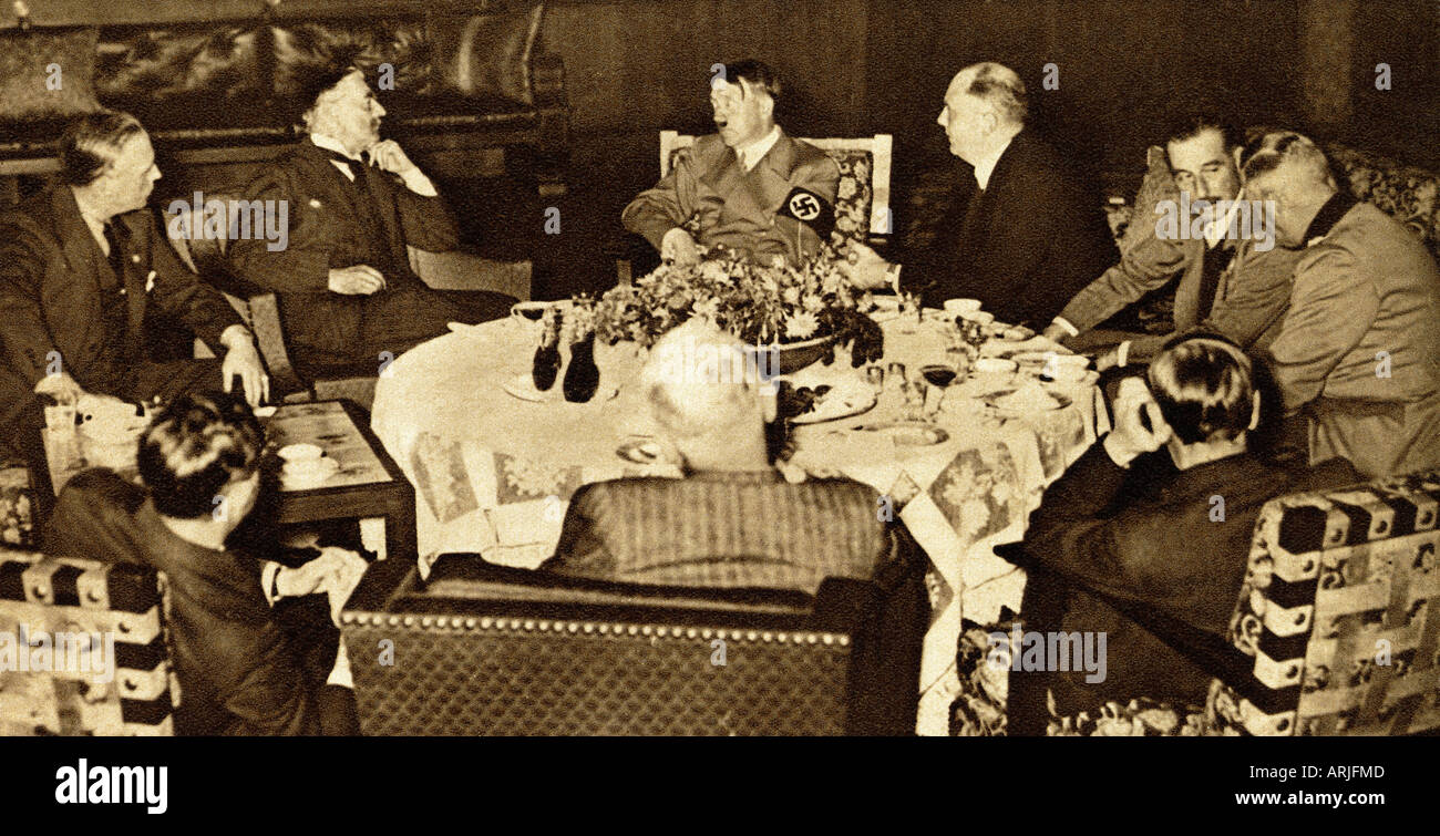 NEVILLE CHAMBERLAIN with Hitler September 1939 - see description below Stock Photo