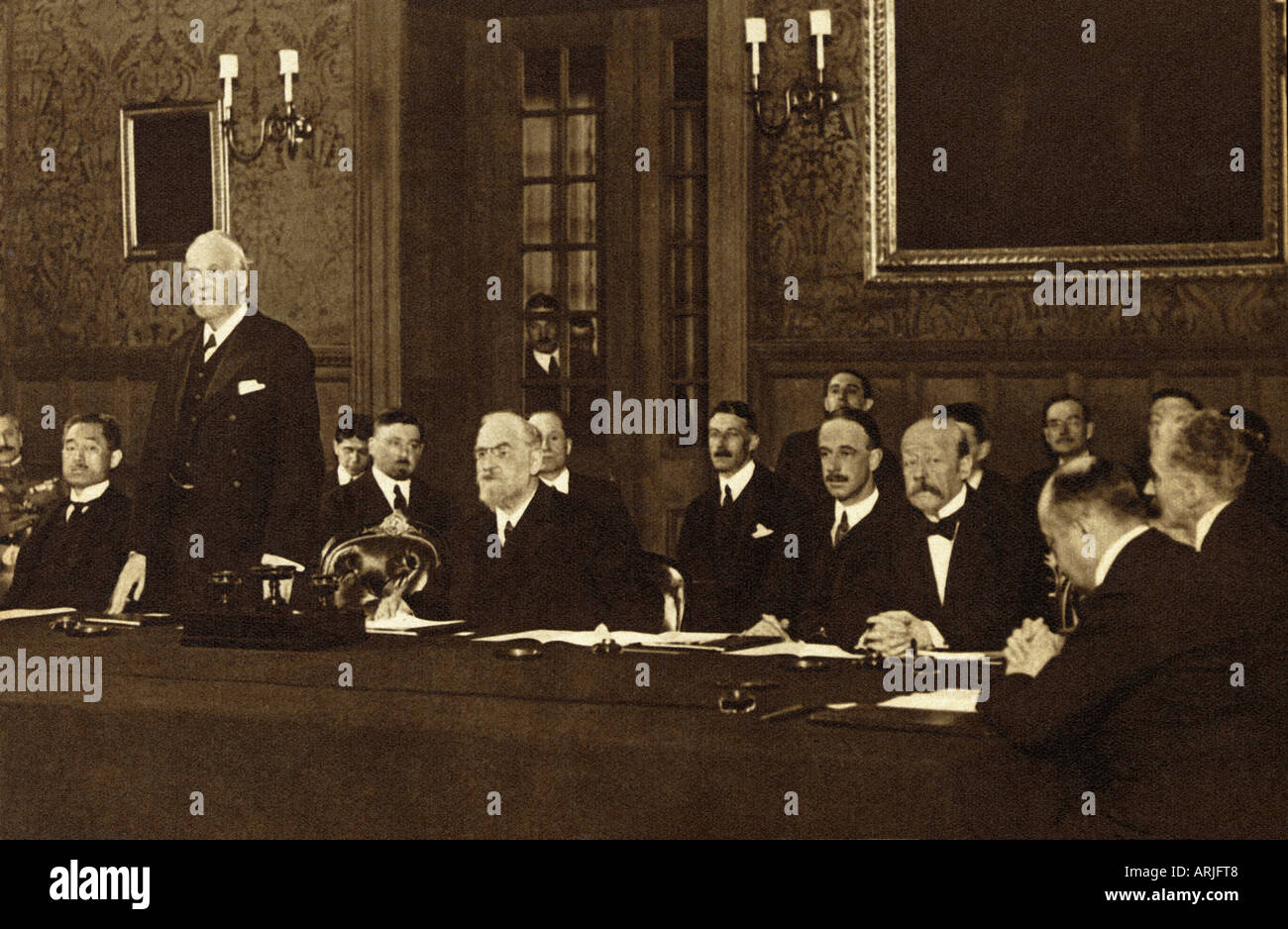LEAGUE OF NATIONS foundation meeting in Paris in June 1919 Stock Photo