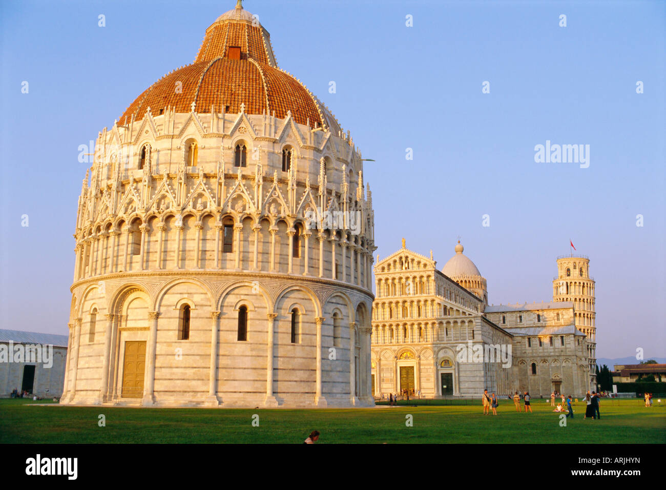 Campo dei Miracoli, Battistero (Baptistry), Duomo and Leaning Tower, Pisa, Tuscany, Italy Stock Photo