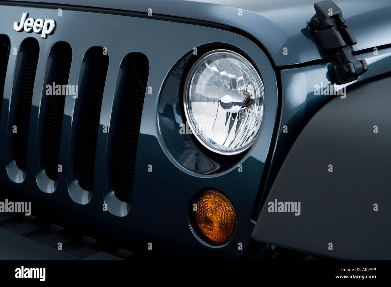 2008 Jeep Wrangler X in Blue - Headlight Stock Photo - Alamy