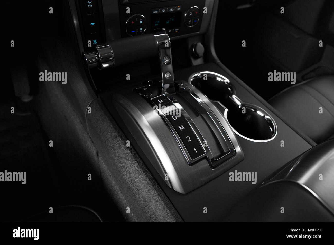 2008 Hummer H2 in Orange Gear shifter/center console Stock Photo Alamy