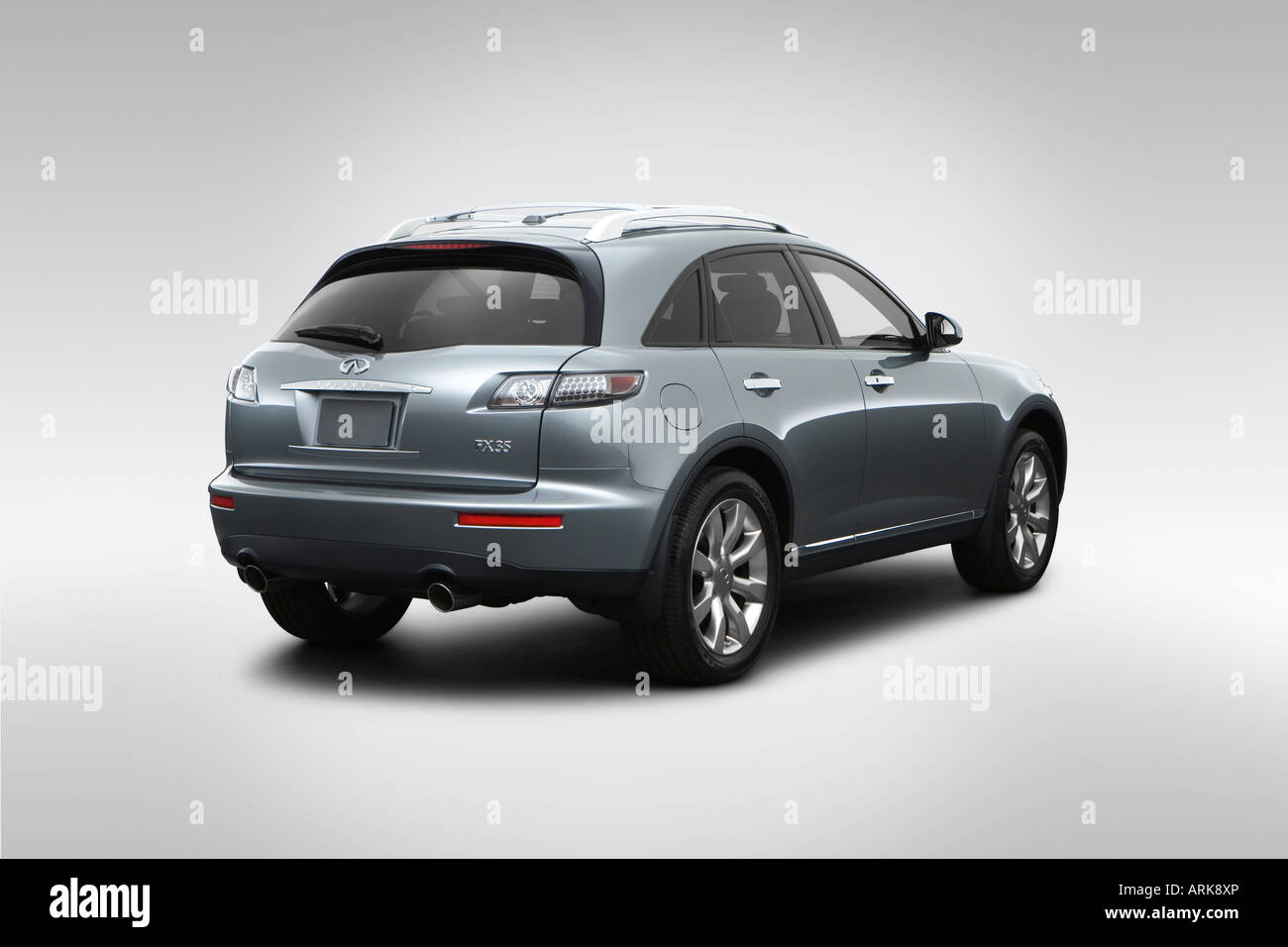 2008 Infiniti FX FX35 in Gray - Rear angle view Stock Photo - Alamy