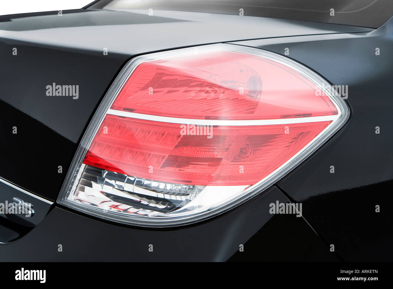 Complete Tail Light Set For 2007-2009 Saturn Aura – Driver & Passenger Side