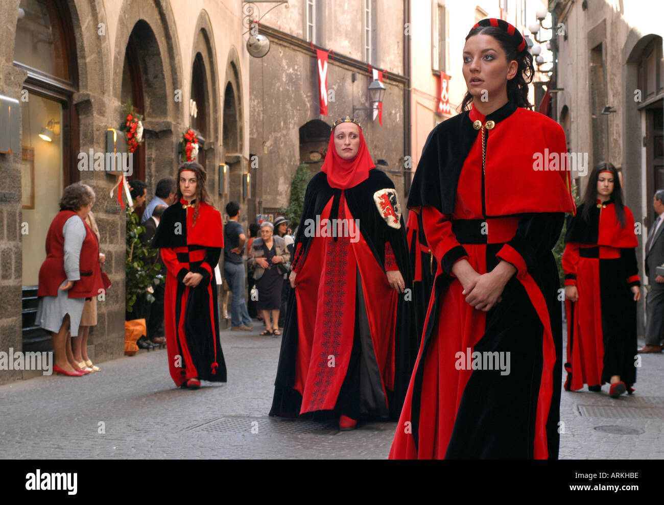 Women in medieval costumes in Orvieto, Italy Stock Photo - Alamy