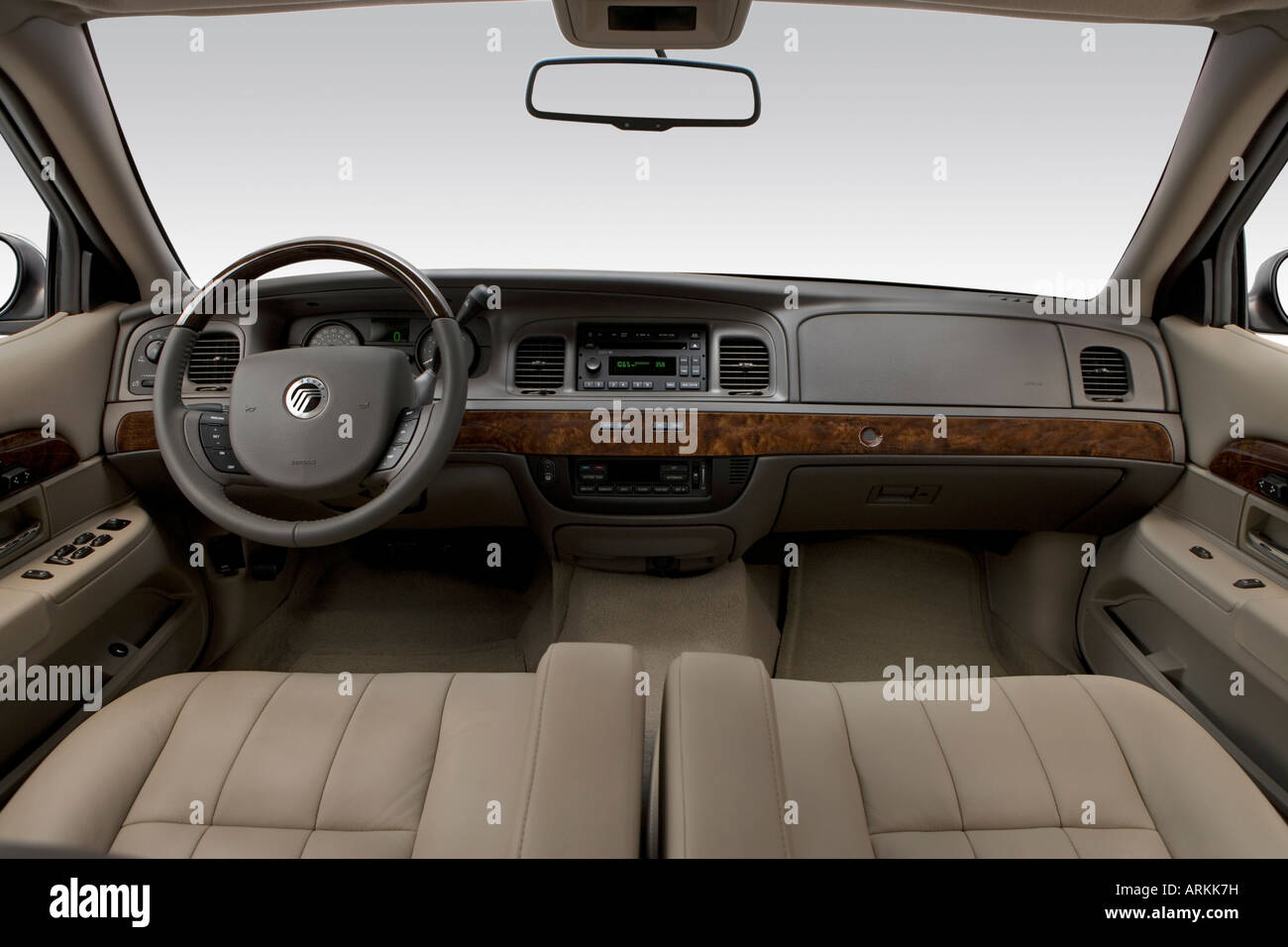 2008 Mercury Grand Marquis LS in Blue Dashboard, center console, gear