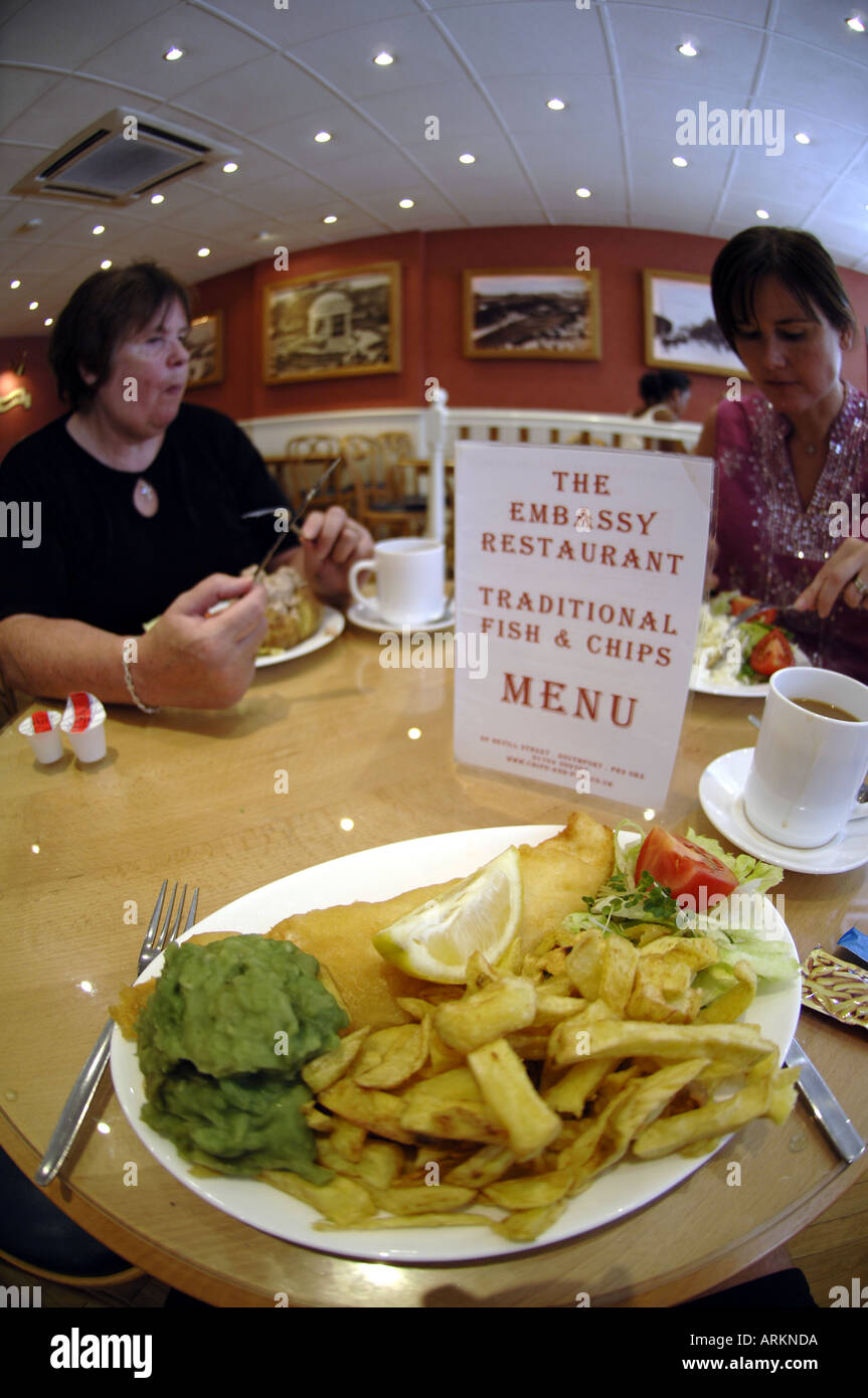 fish and chips, food, restaurant, chippy, traditional, british, food