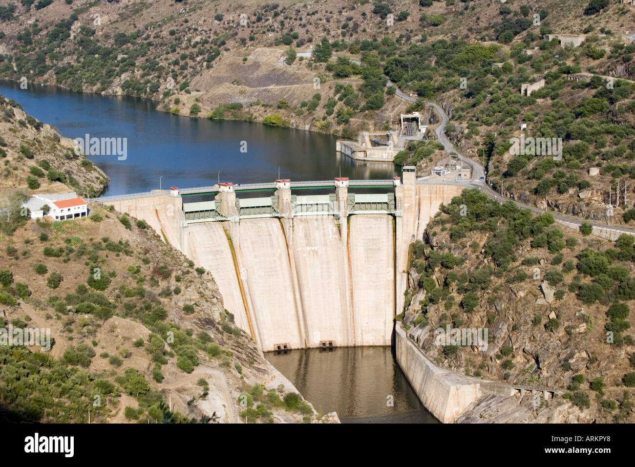 Shared hydroelectric dam at Barca de Alva on Rio Doura on Spanish
