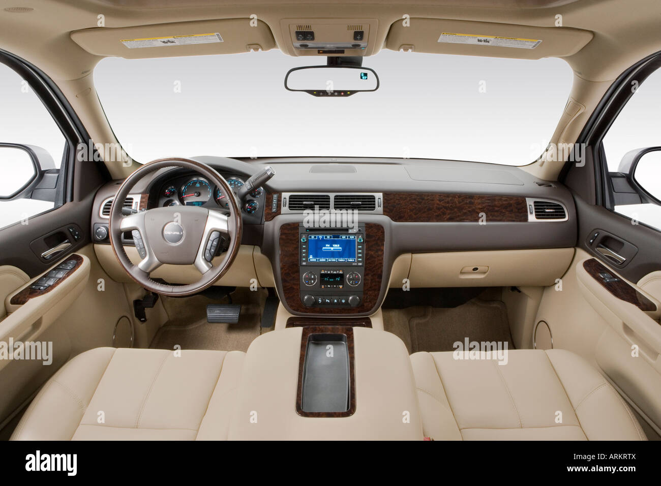 2007 GMC Sierra 1500 Denali in White Dashboard, center console, gear