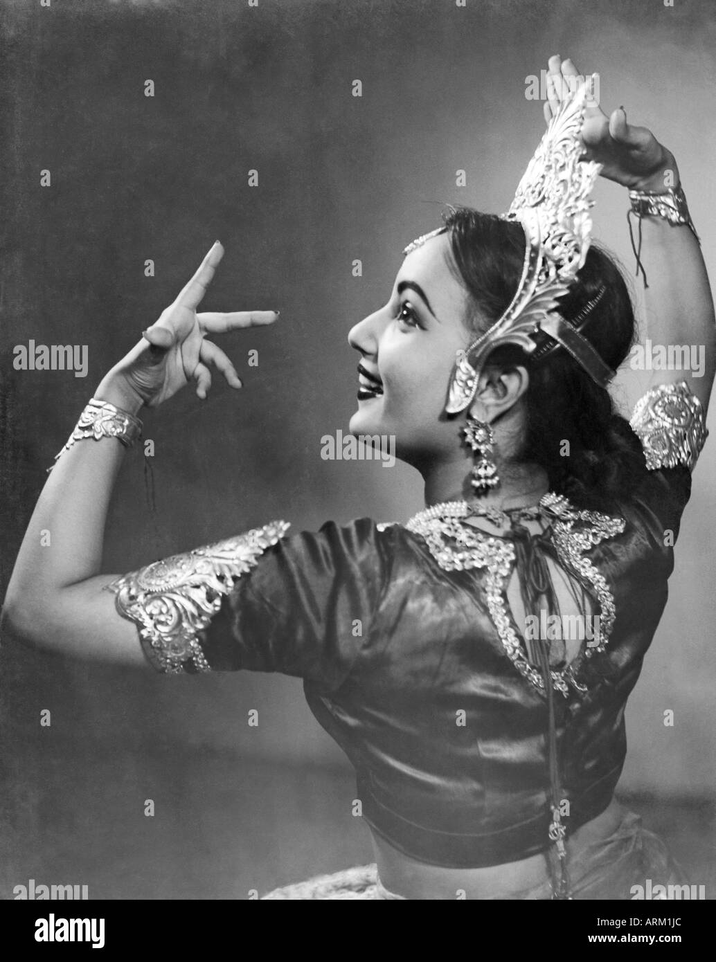 old vintage 1960s Maya Rao, Indian classical Kathak dancer,  India 1960s Stock Photo