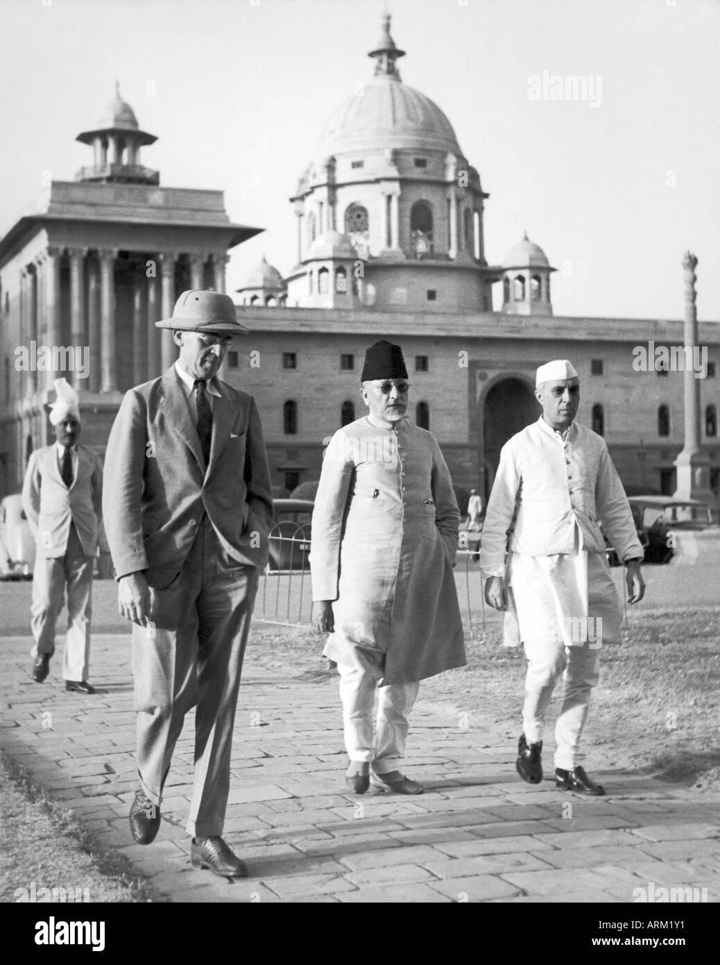 VRB101460 Pandit Jawaharlal Nehru in Crips Mission India 1942 Stock Photo