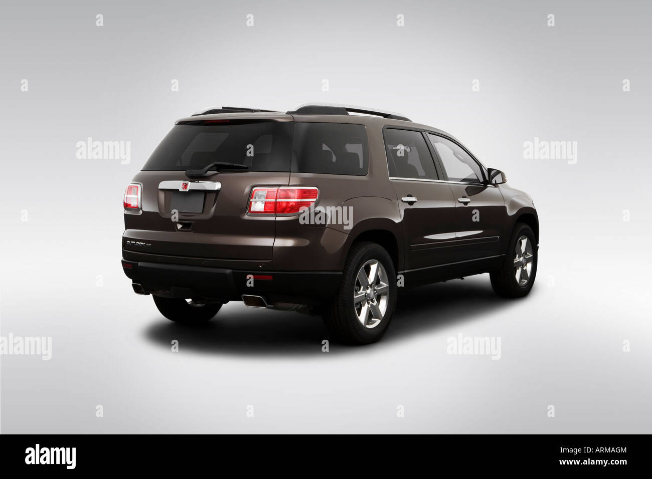 2008 Saturn Outlook Xr In Brown Rear Angle View Stock Photo Alamy