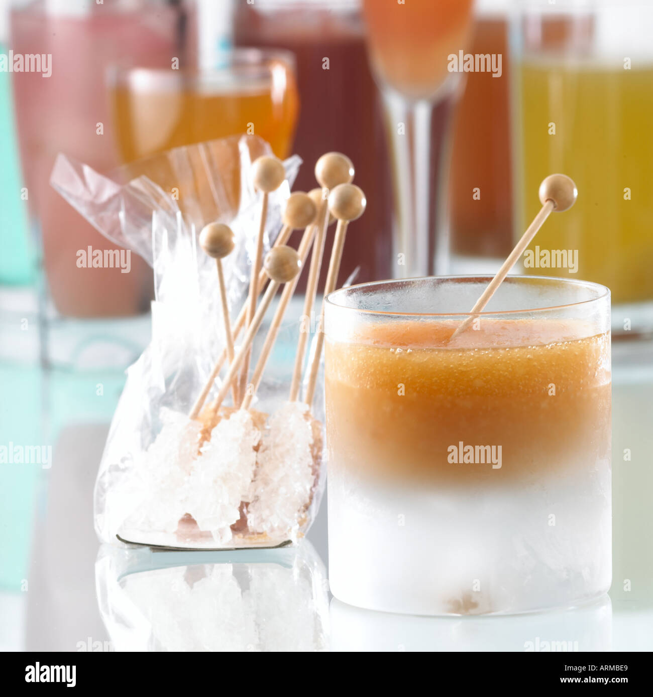 Cocktail Rum Swizzle Dark Rum Comme syrup lime juice Angostura bitters