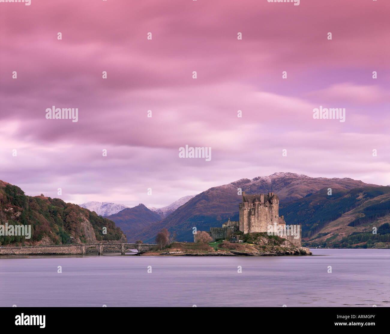 Eilean Donan castle, Dornie, Lochalsh (Loch Alsh), Highlands, Scotland, United Kingdom, Europe Stock Photo