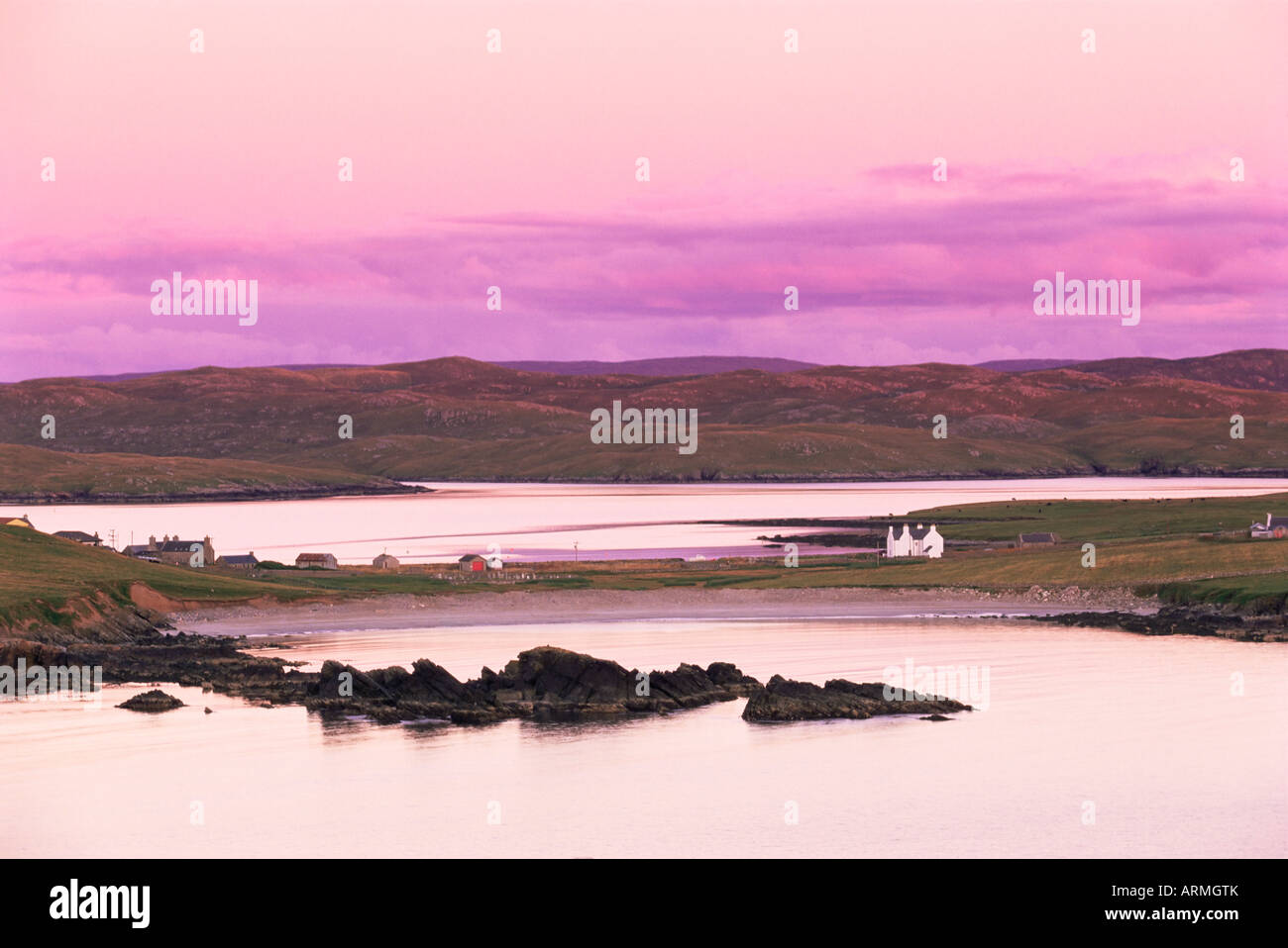 Sand Wick and Hillswick at sunset, Eshaness Peninsula, Northmavine, Shetland Islands, Scotland, United Kingdom, Europe Stock Photo