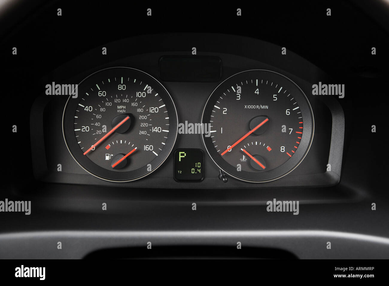 2008 Volvo S40 2.4I in Blue - Speedometer/tachometer Stock Photo - Alamy