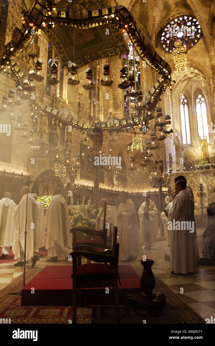 Palma Cathedral, Mallorca the Gaudi Altar Stock Photo Alamy
