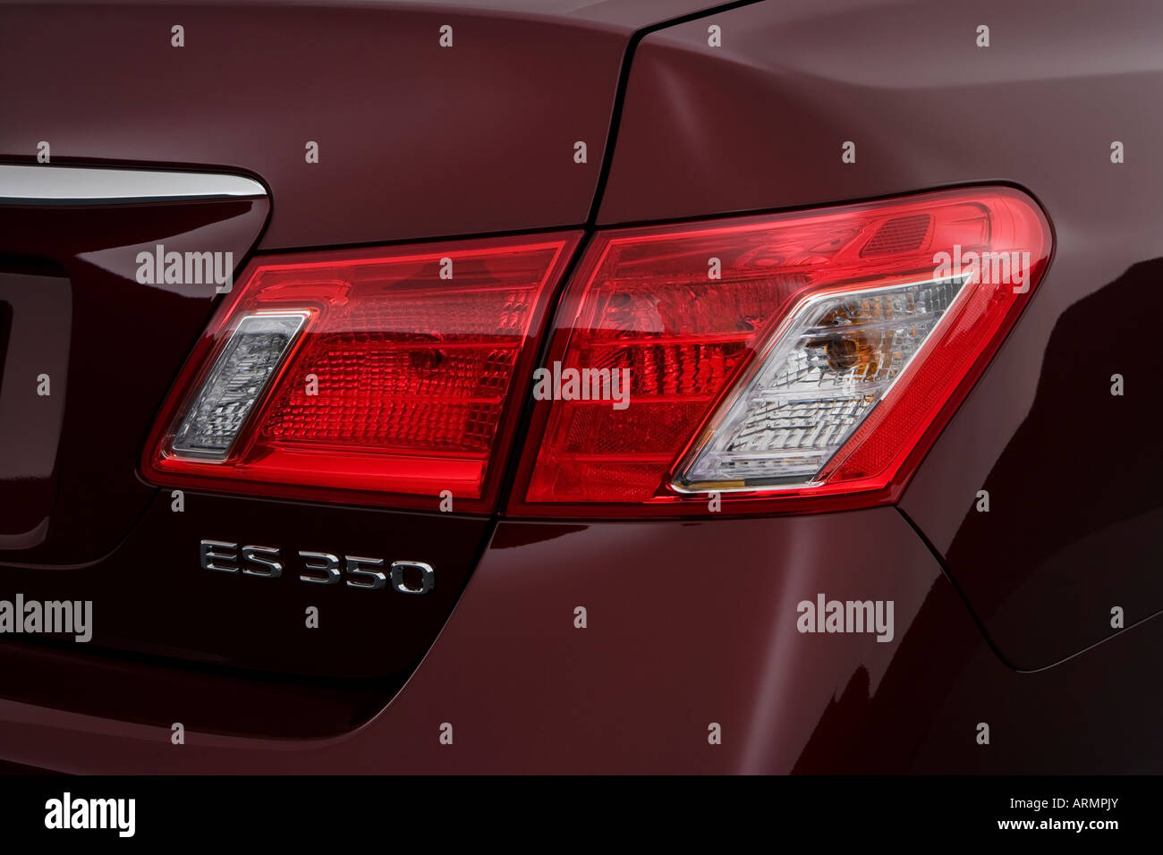 Lexus es350 hires stock photography and images Alamy