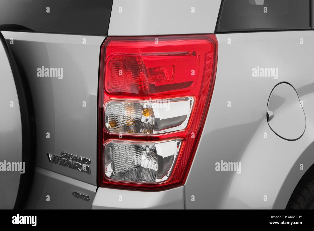 2008 Suzuki Grand Vitara Luxury in Silver - Tail light Stock Photo - Alamy
