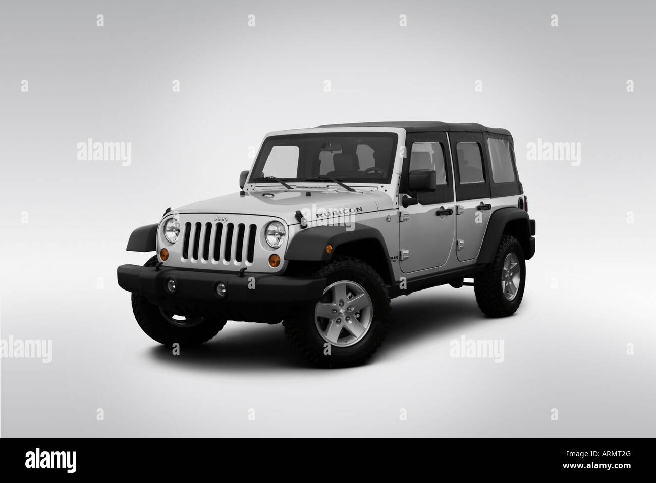 2008 Jeep Wrangler Unlimited Rubicon in Silver - Front angle view Stock  Photo - Alamy