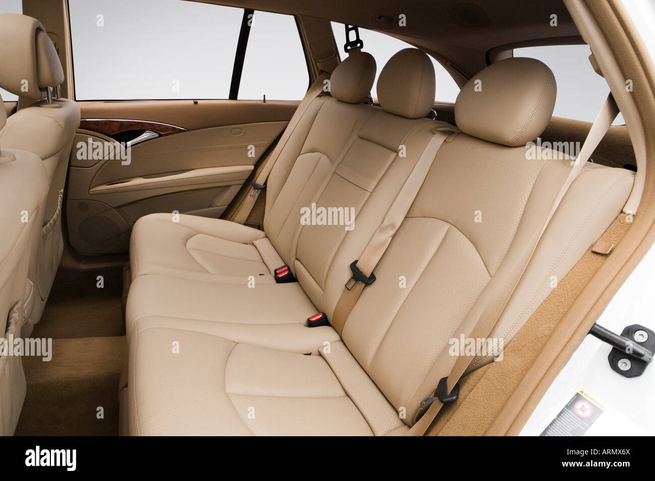 Mercedes Benz 50 4matic Wagon High Resolution Stock Photography And Images Alamy