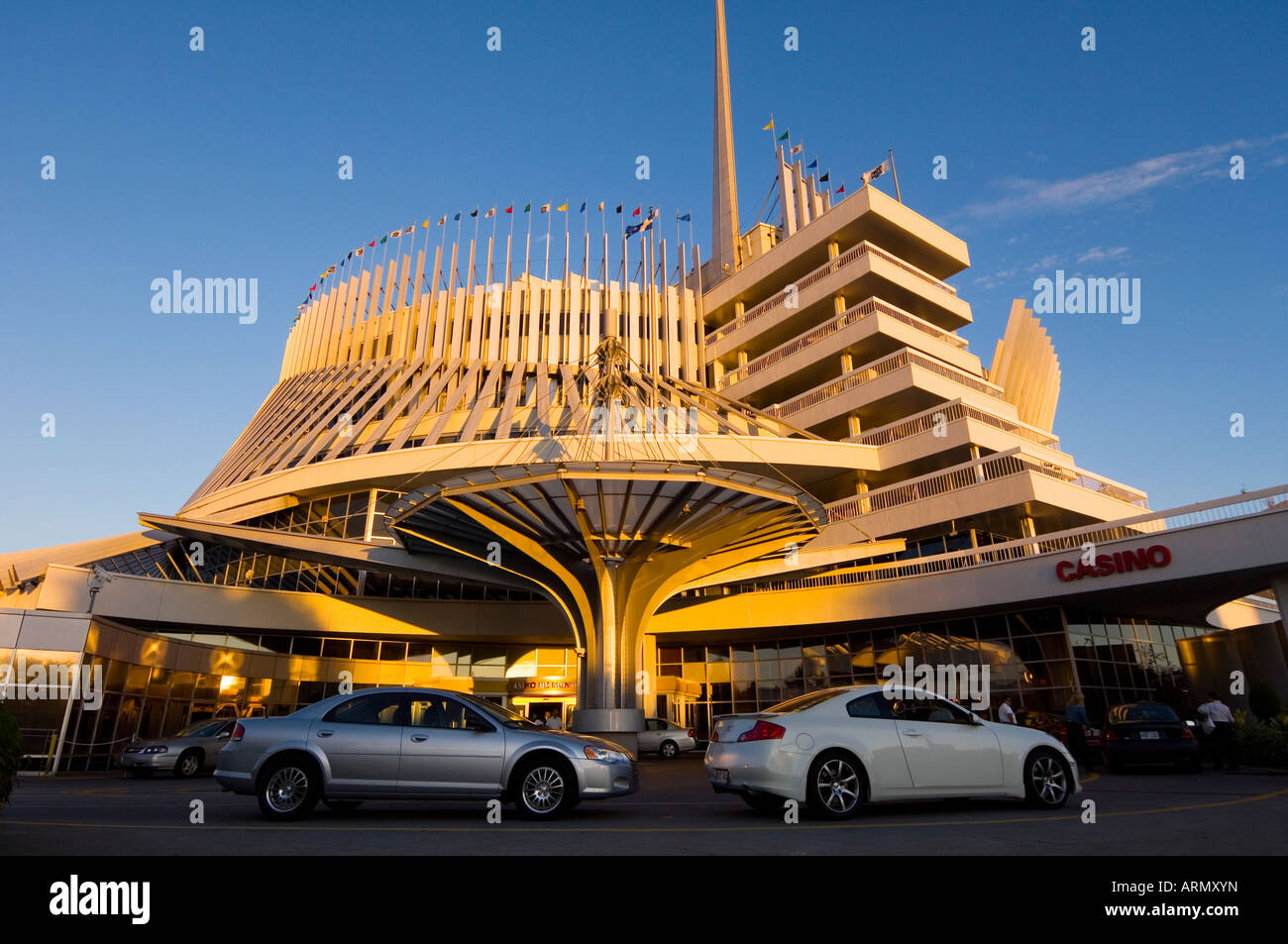 Montreal parking structure hi-res stock photography and images - Alamy