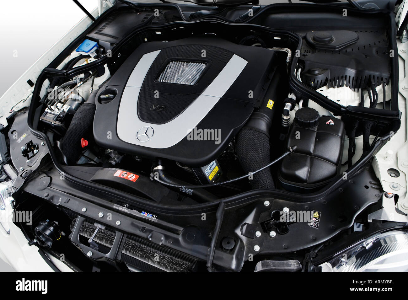 2008 Mercedes Benz E Class E350 4MATIC in White Engine Stock