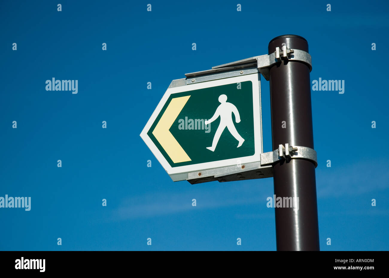Uk footpath symbol hi-res stock photography and images - Alamy