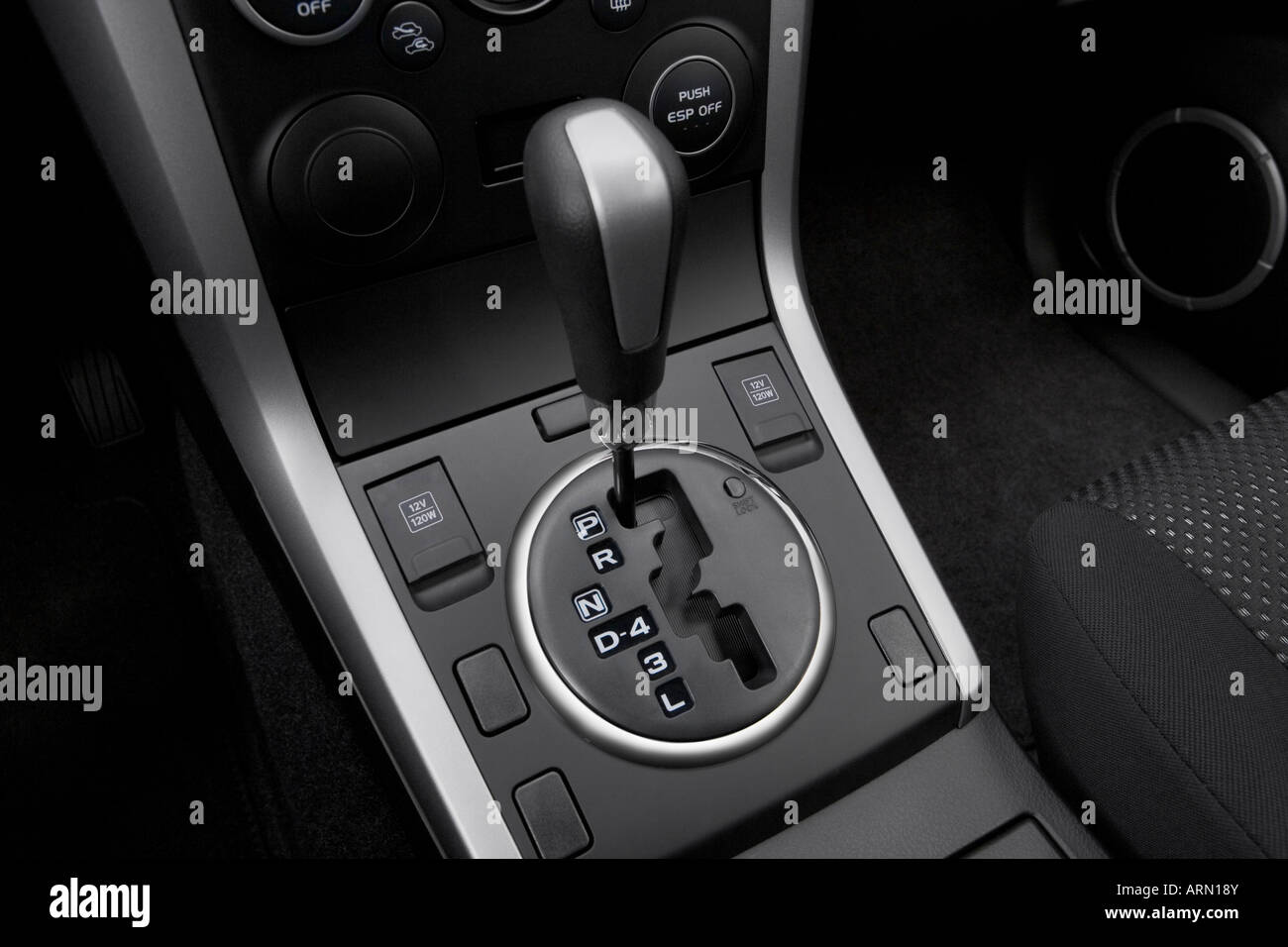 2008 Suzuki Grand Vitara in Silver - Gear shifter/center console Stock  Photo - Alamy