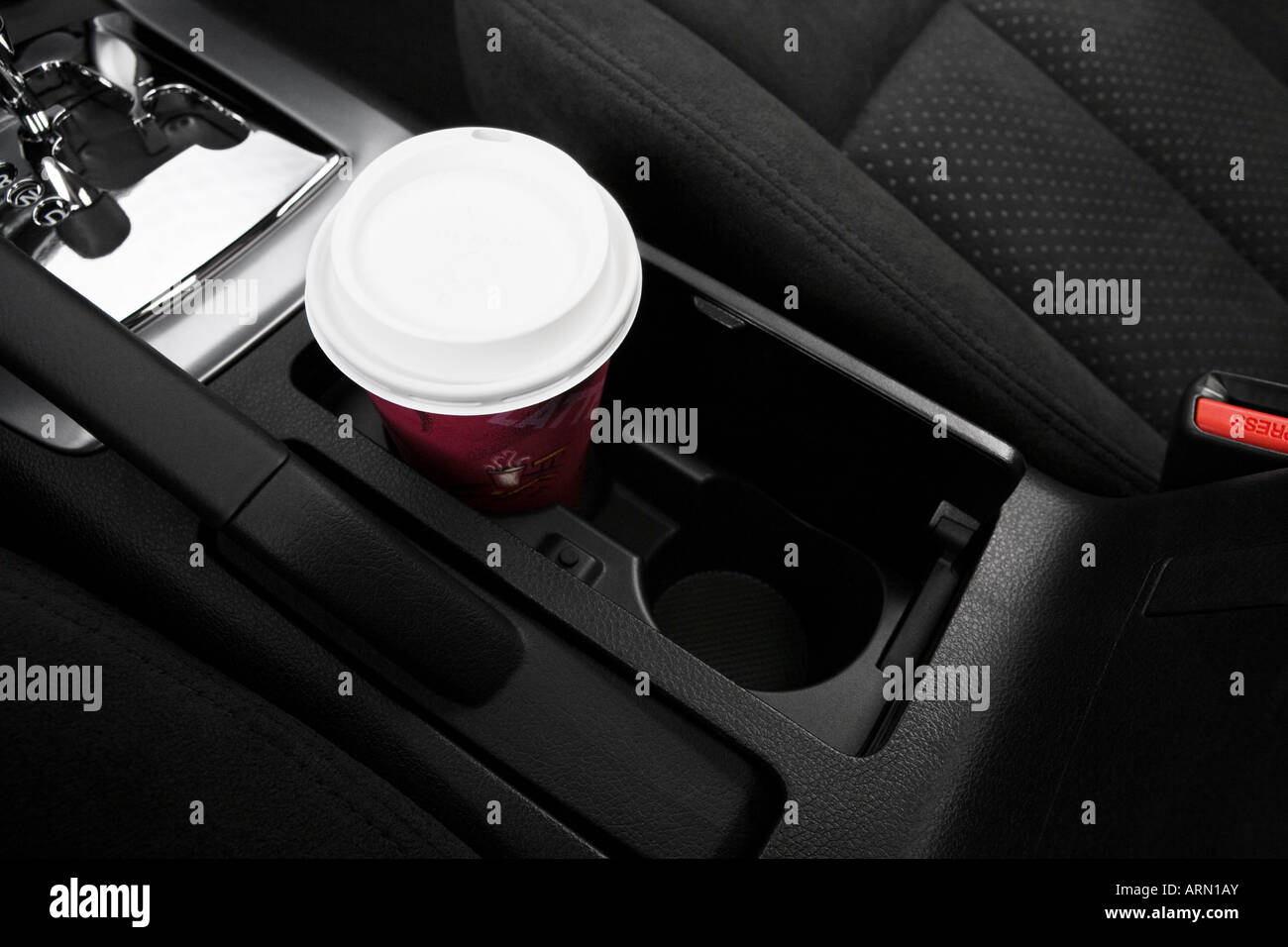 Nissan Maxima: Cup holders Nissan Maxima: Cup holders