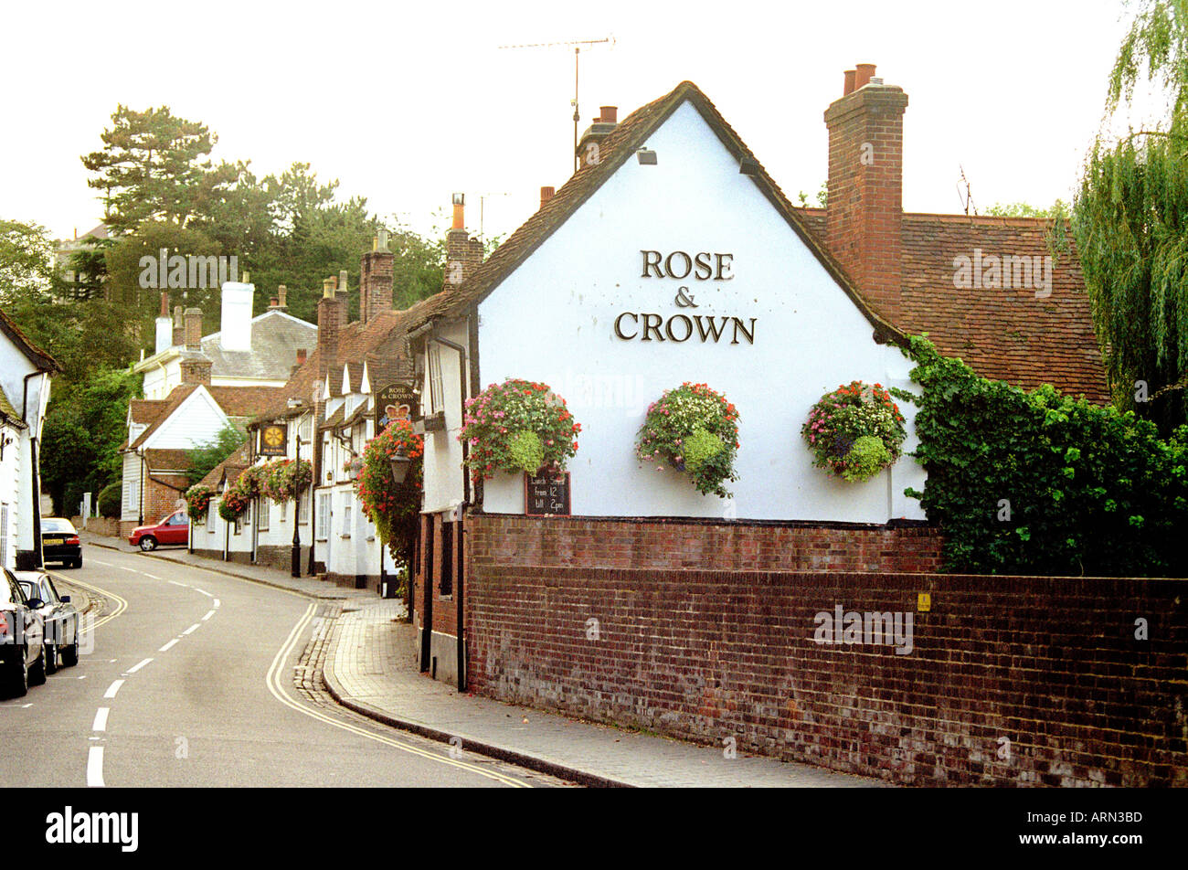 The Rose and Crown Public House, St Albans, Hertfordshire, UK Stock Photo -  Alamy