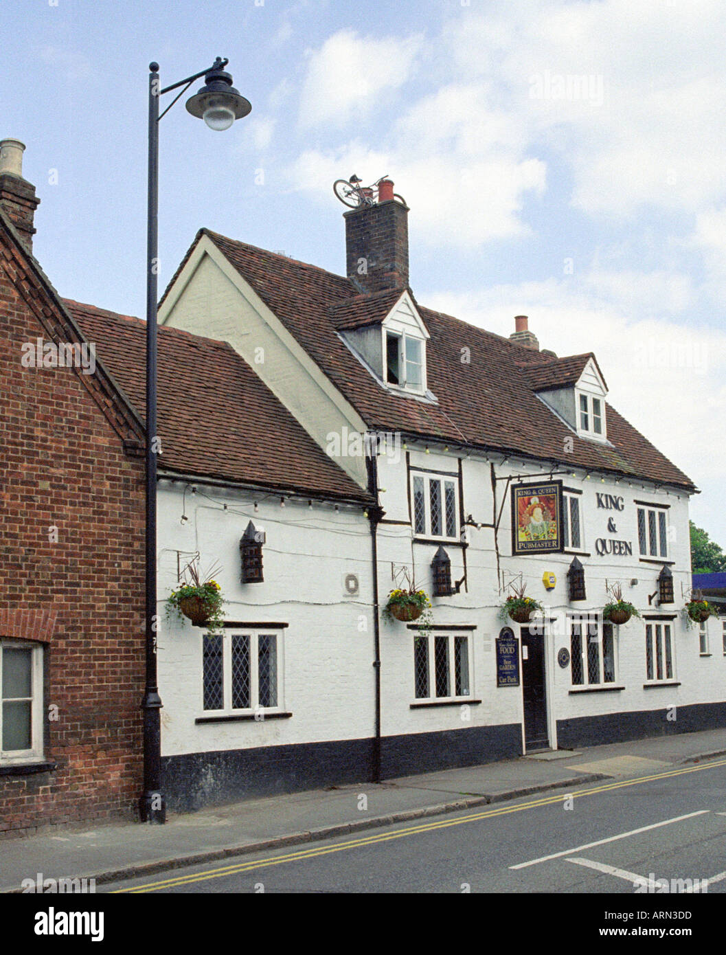 King and Queen Pub, Wendover, Buckinghamshire, UK Stock Photo - Alamy