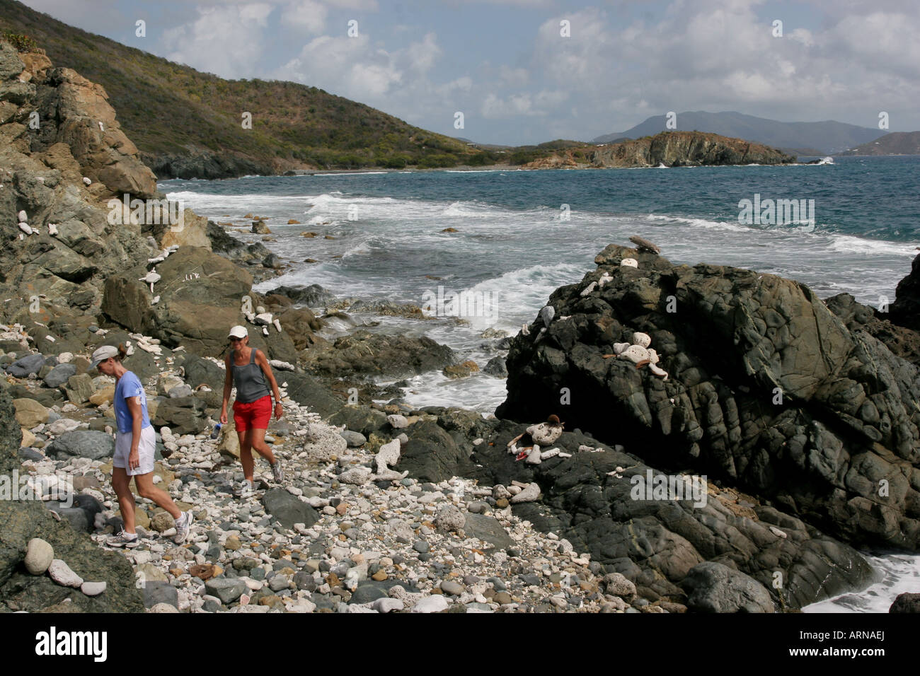 Woman hiker hi-res stock photography and images - Alamy