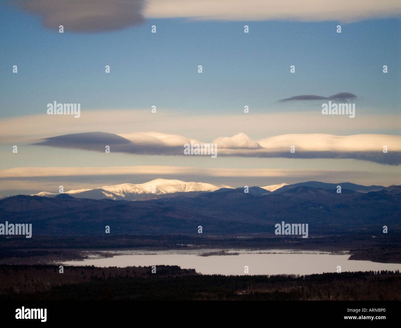 Mount washington weather station snow hires stock photography and