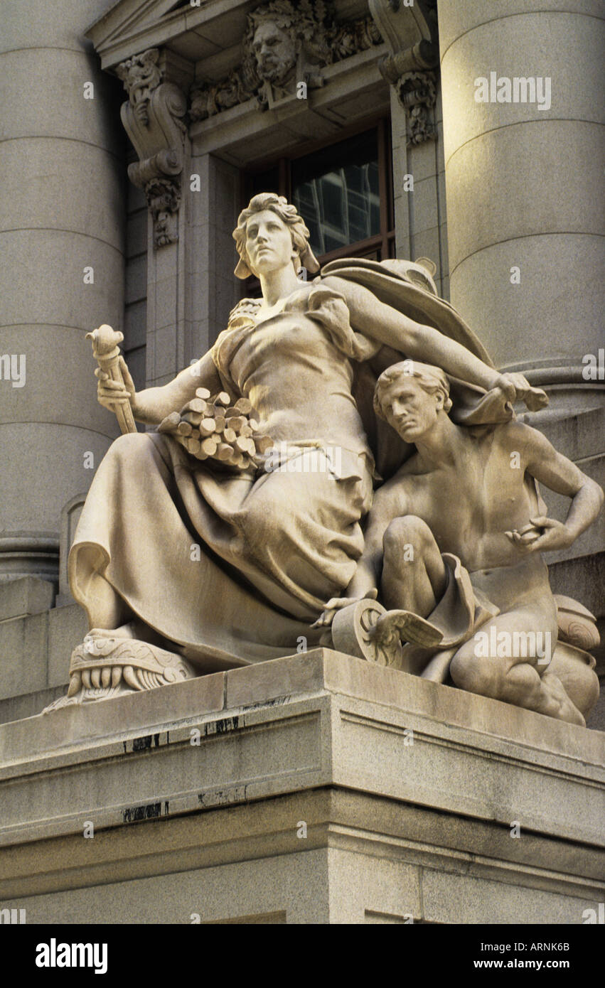 Alexander Hamilton US Custom House New York City Statue representing America by Cass Gilbert on Bowling Green Historic Wall Street Lower Manhattan USA Stock Photo Alamy