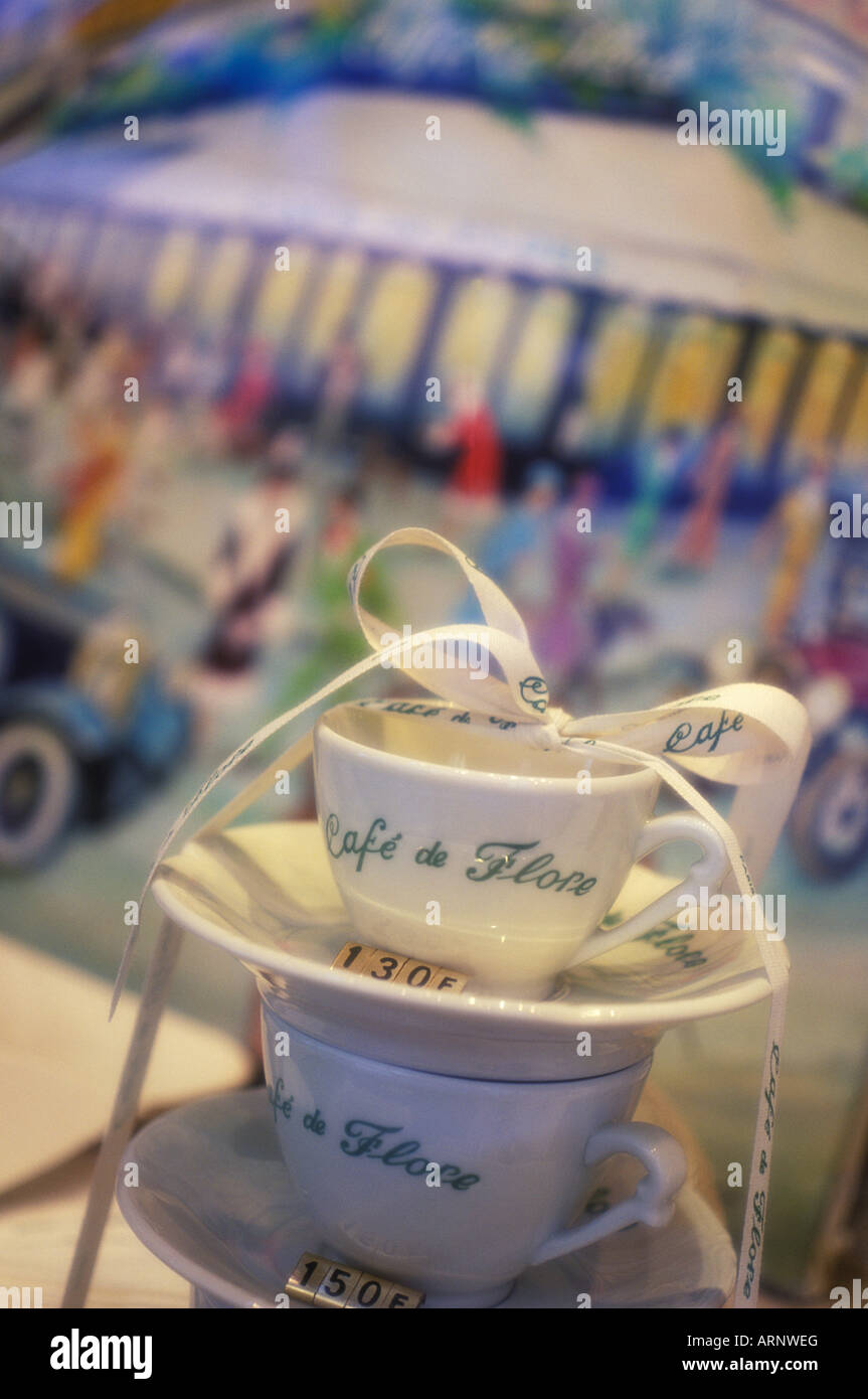 Wrapped display hi-res stock photography and images - Alamy