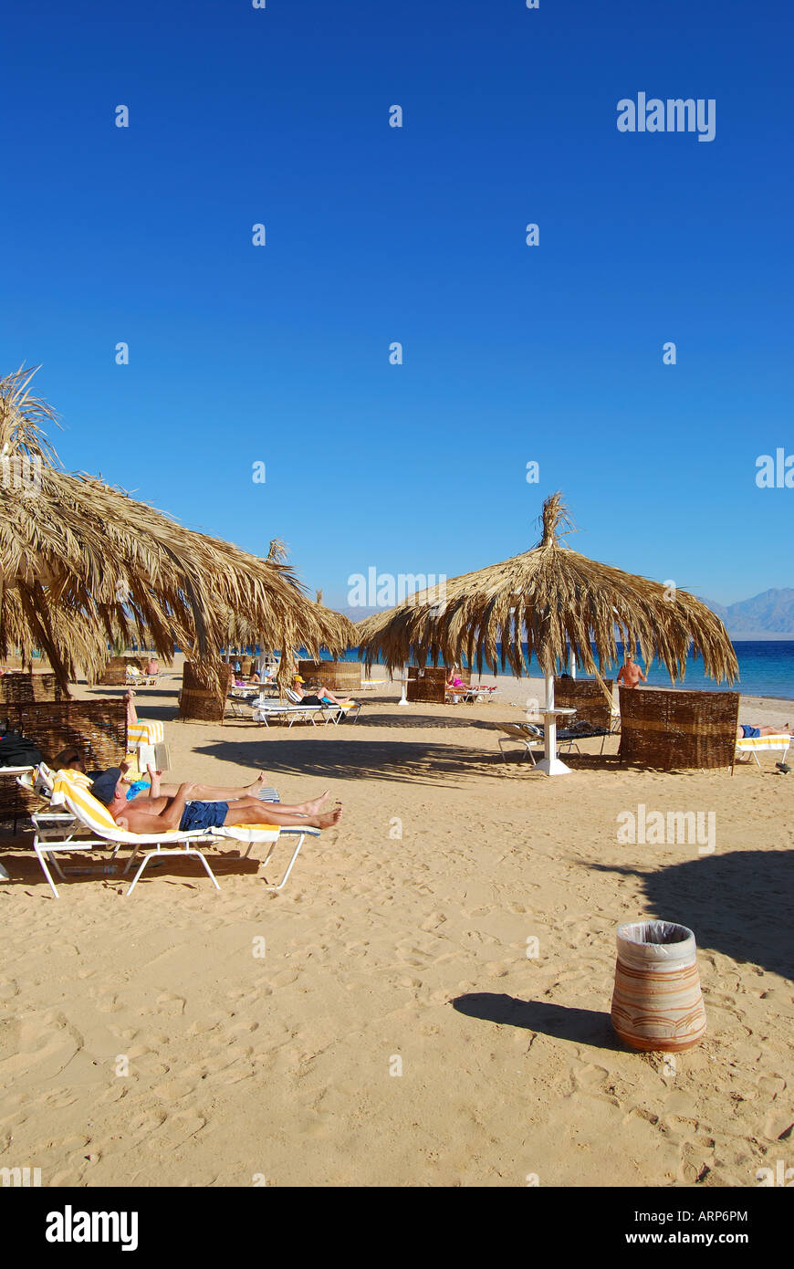 Hilton Nuweiba Coral Resort beach, Nuweiba, Sinai Peninsula, Republic of Egypt Stock Photo