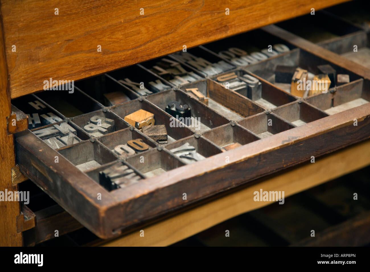 ANTIQUE LETTERPRESS LETTERS inside FEDERAL HALL NEW YORK CITY Stock Photo