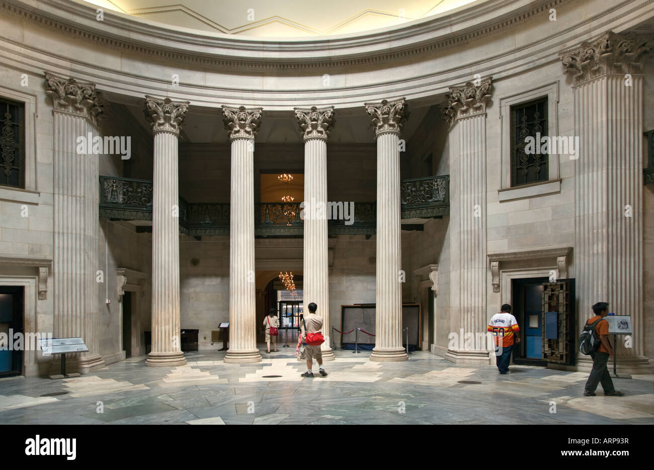 Main ROTUNDA inside FEDERAL HALL NEW YORK CITY Stock Photo