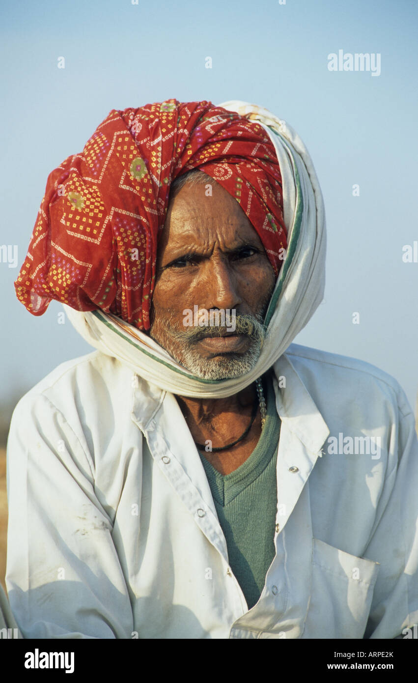 Portrait with turban hi-res stock photography and images - Alamy