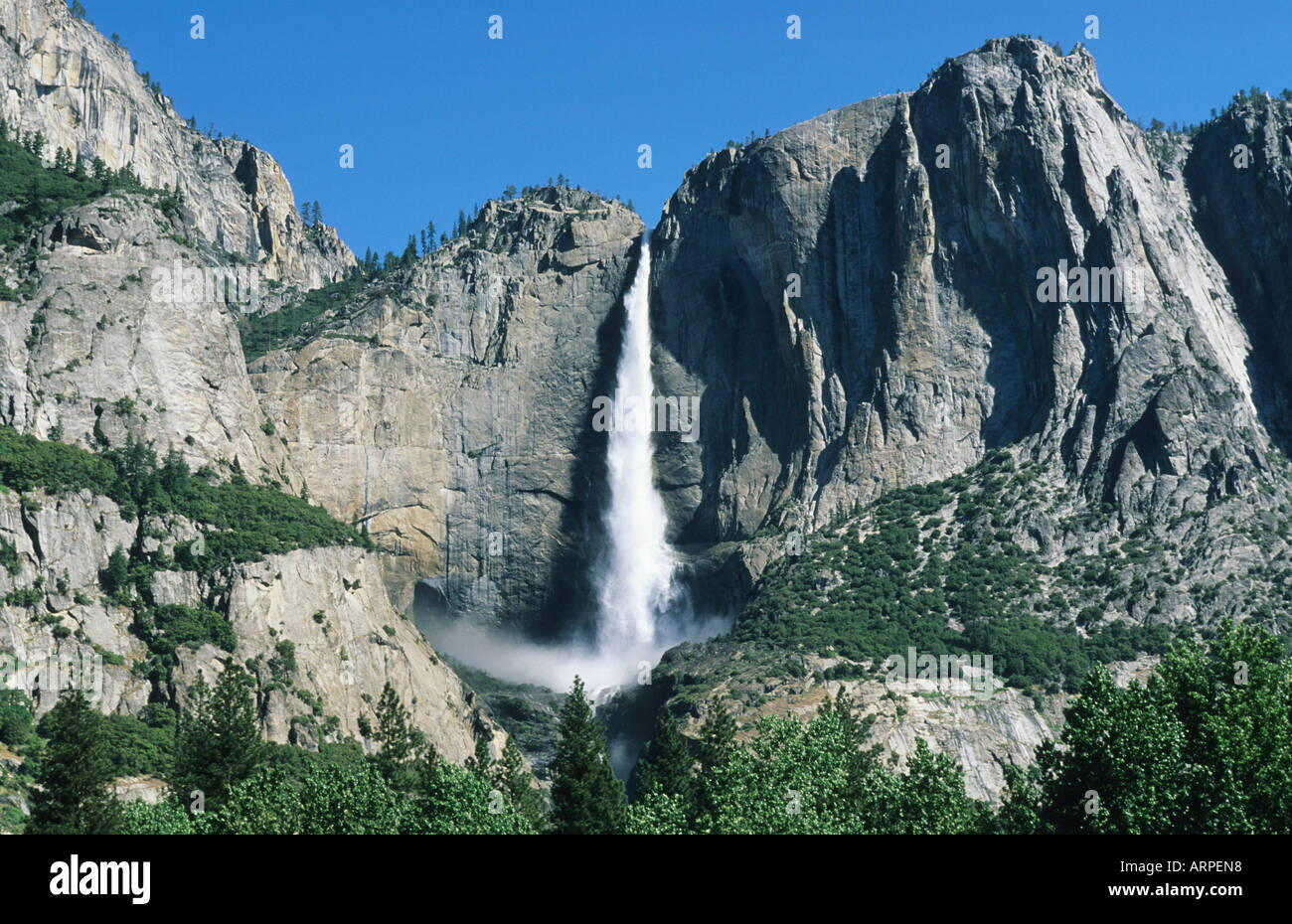 The bridal veil waterfall in Yosemite National Park in California, USA