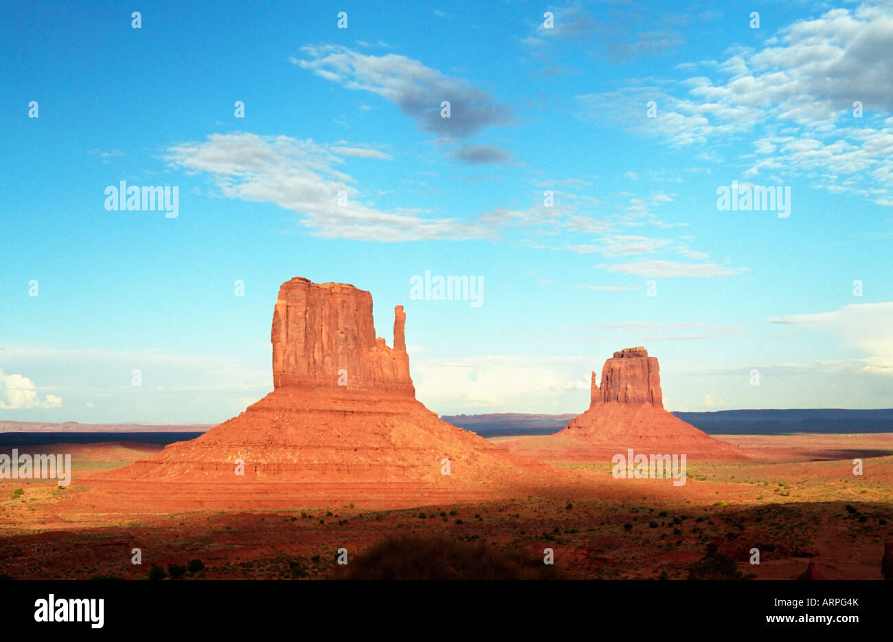 Left Mitten Left and right mitten hi-res stock photography and images - Alamy