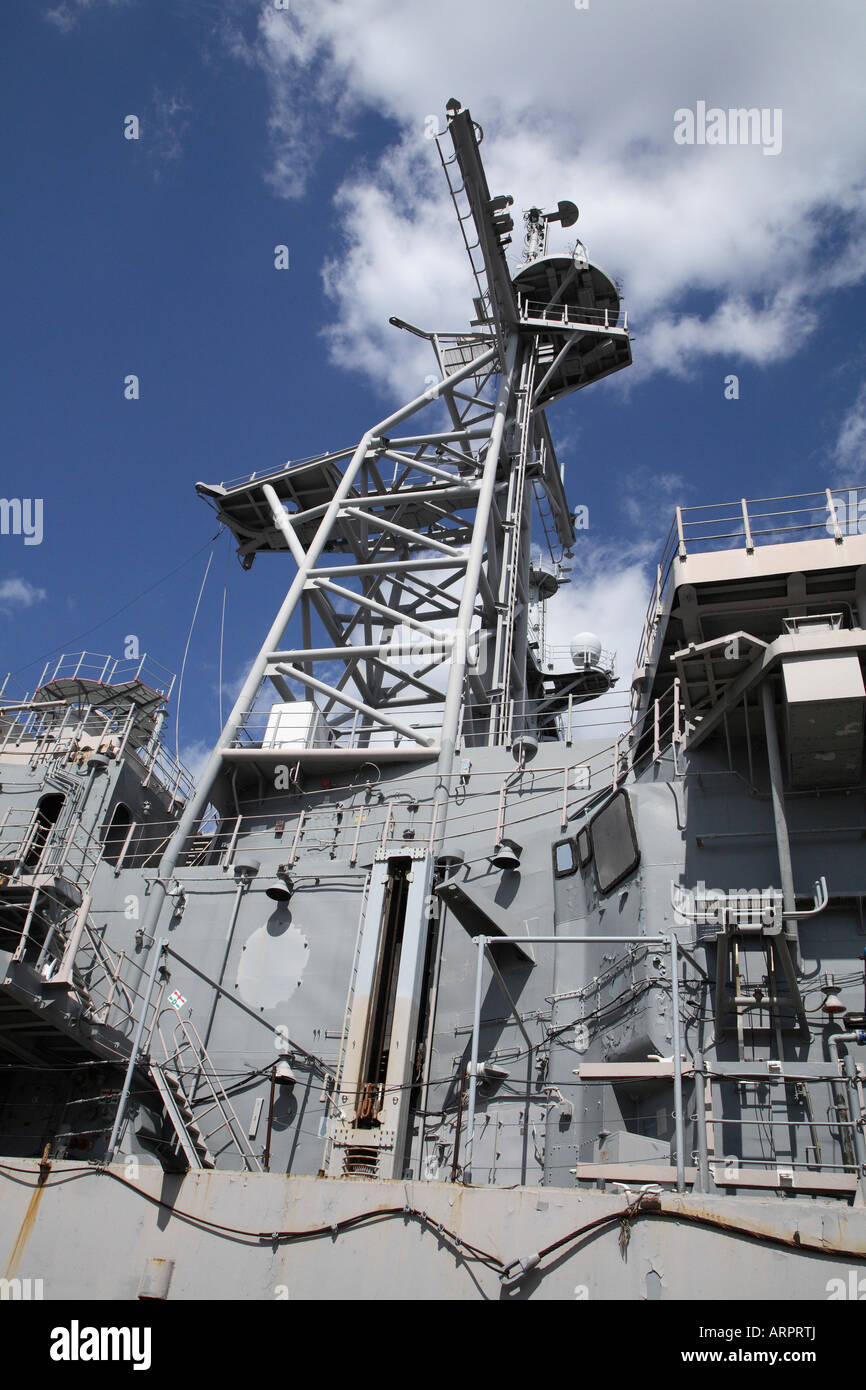 Looking directly up at central portion of ship 47 a Guided Missile Cruiser Ticonderoga Stock Photo