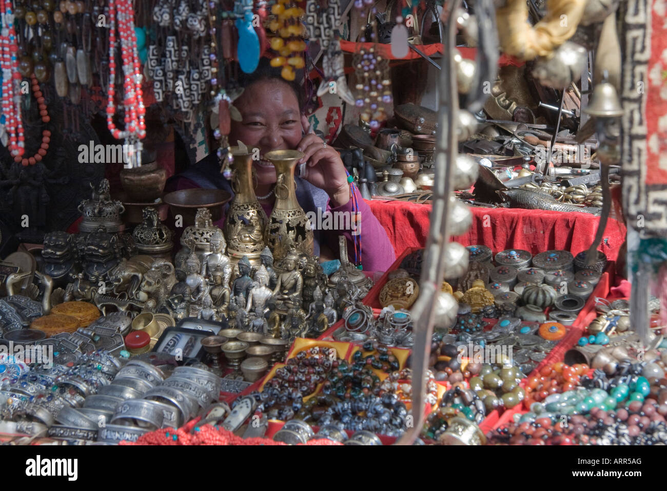 Souvenir shop lhasa tibet hires stock photography and images Alamy