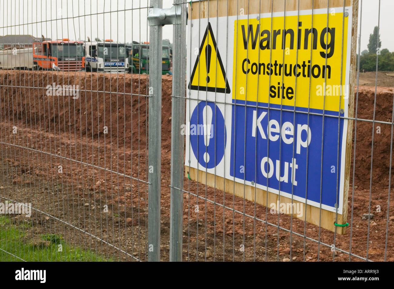 building new flood defences in Carlisle after the 2005 floods, Carlisle, Cumbria, UK Stock Photo