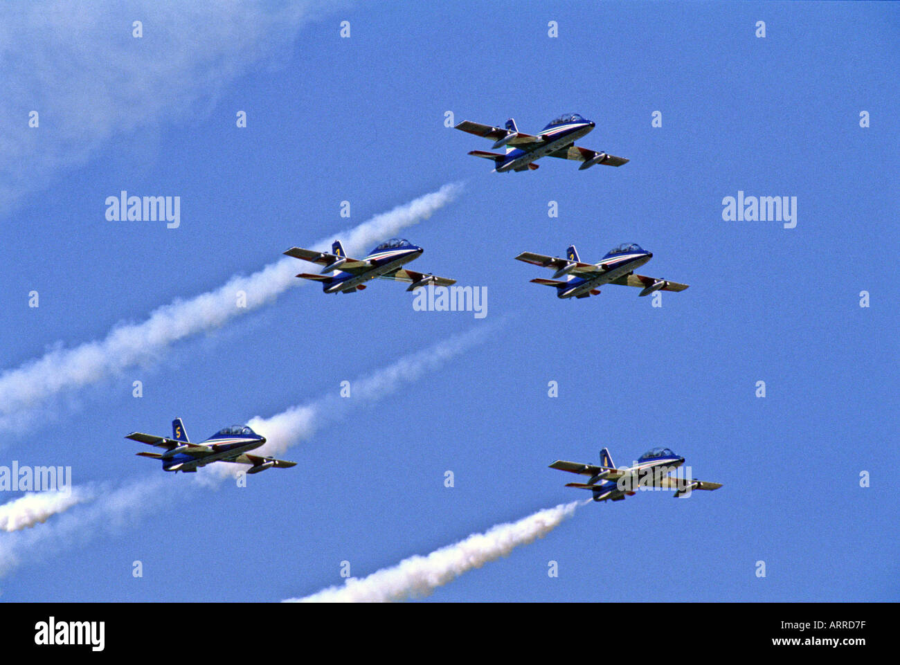 1 X AERMACCHI MB-339 FREECE DE TRICOLORI PHOTOGRAPH 2