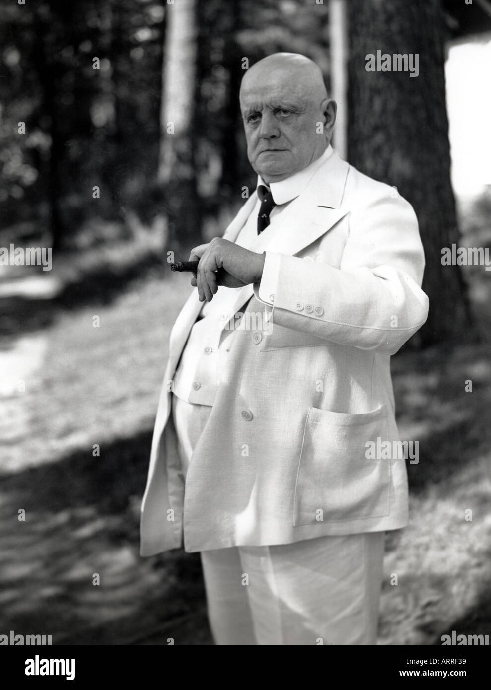 JAN SIBELIUS Finnish composer at his home in Jarvenpaa in 1939 Stock Photo