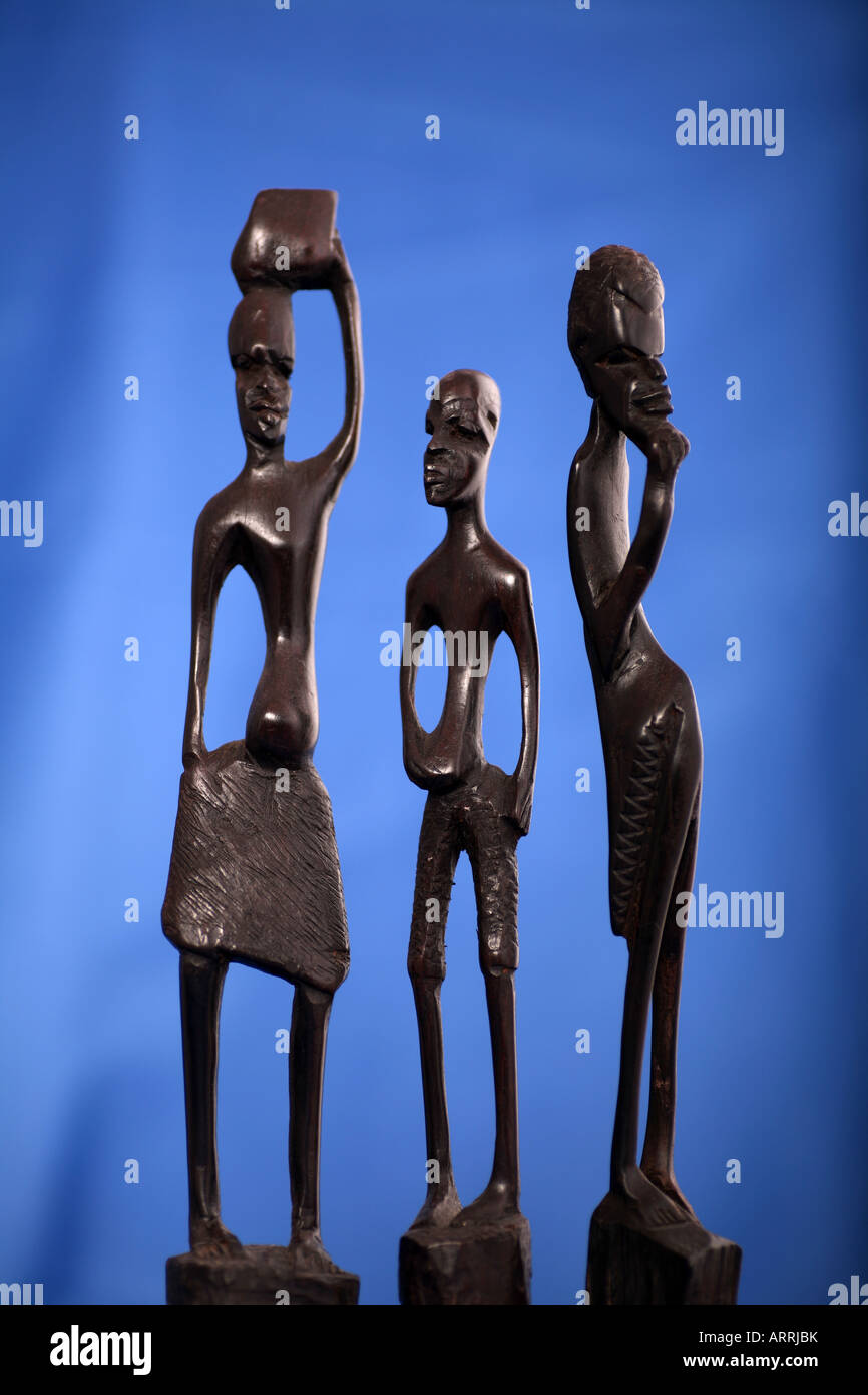 African wood carvings hi-res stock photography and images - Alamy